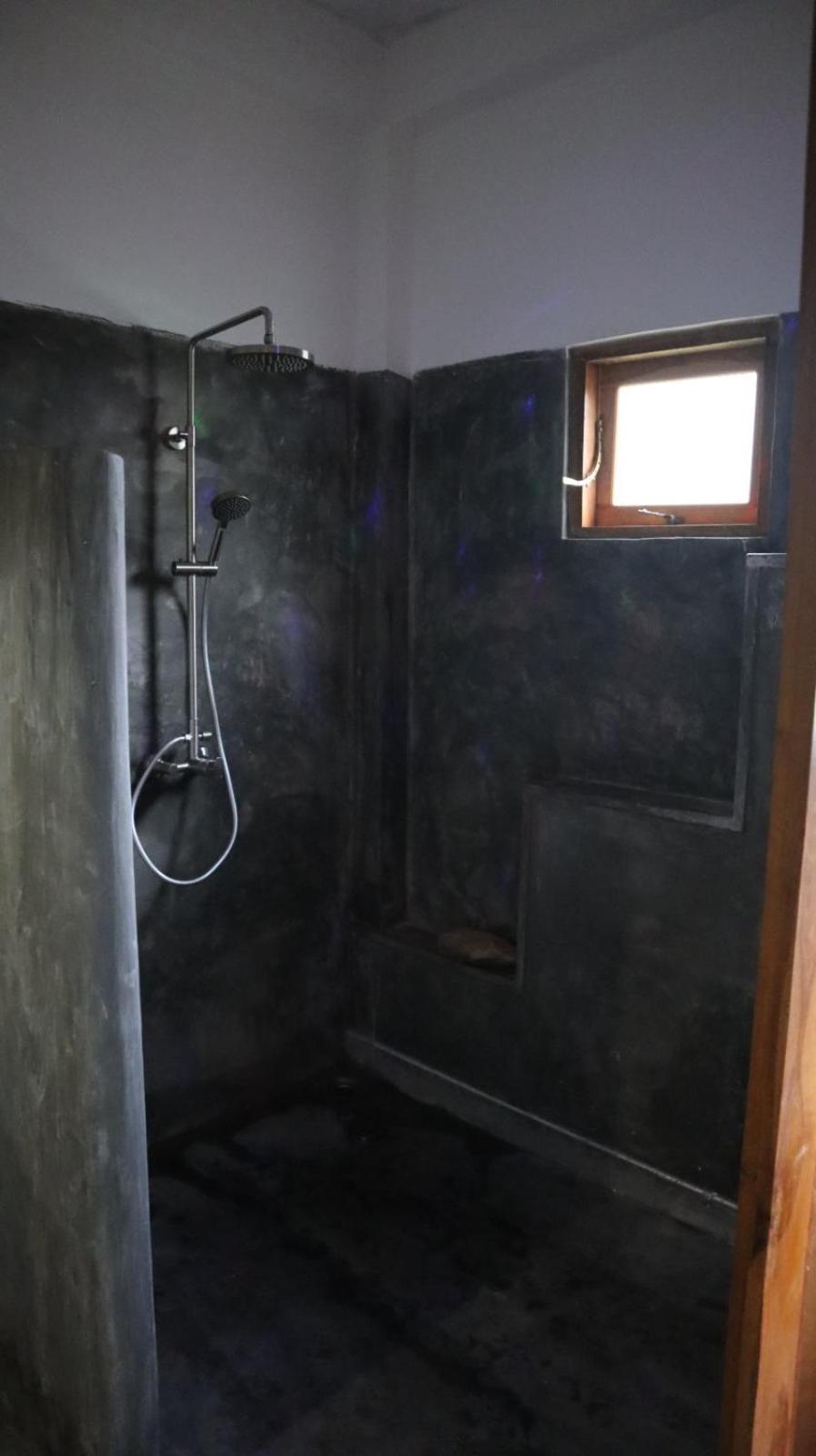 ホテル Julianu タンガラ 部屋 写真
